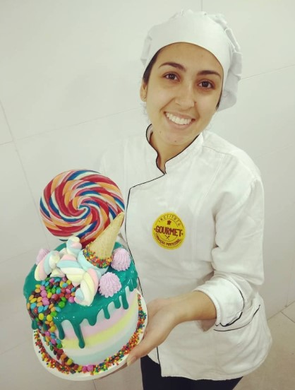 Confeiteira da Kallut Confeitaria